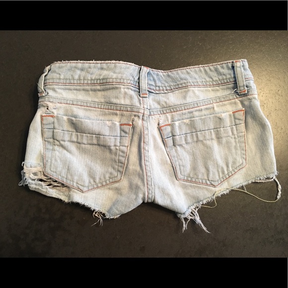 Blue Asphalt light denim Daisy-Duke Jean Shorts - Picture 4 of 5